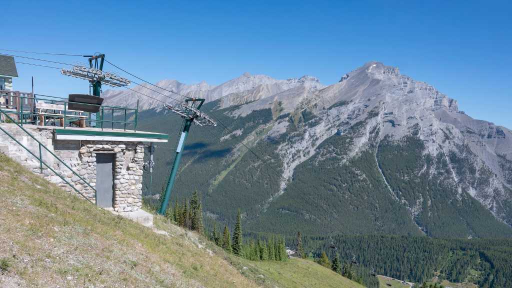 from-to-norquay-group-lake-tours-private-shuttle-bus-ride-transfer