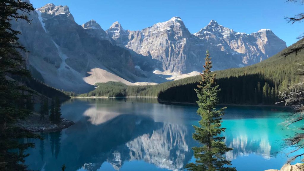 moraine-lake-mid-day-trip-shuttle